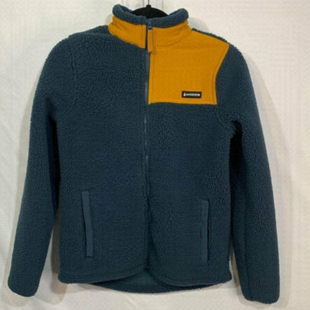 🌳WOODS- heavy teddy coat. Full zip. Size XL (youth). Navy/mustard yellow.…